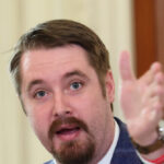 watch:-minneapolis-police-tell-citizen-journalists-to-‘leave-the-area’-after-leftists-targeted-them