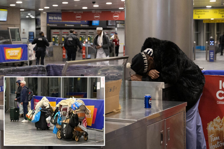 jfk-airtrain-terminal-overrun-with-homeless-aggressively-begging-for-cash-as-police-‘do-nothing’