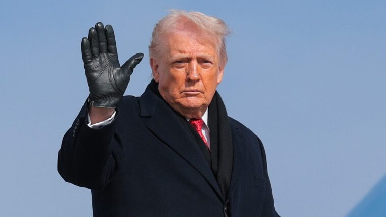 trump-arrives-at-indiana-miami-college-football-national-championship