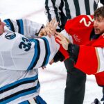 nhl-goaltenders-get-into-rare-fight-during-sharks’-win-over-panthers