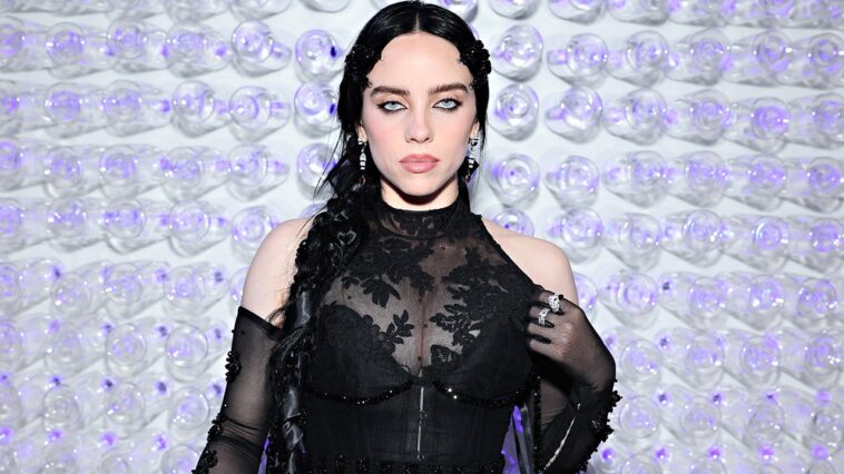 billie-eilish-says-protesters-are-being-‘assaulted-and-murdered’-during-award-speech