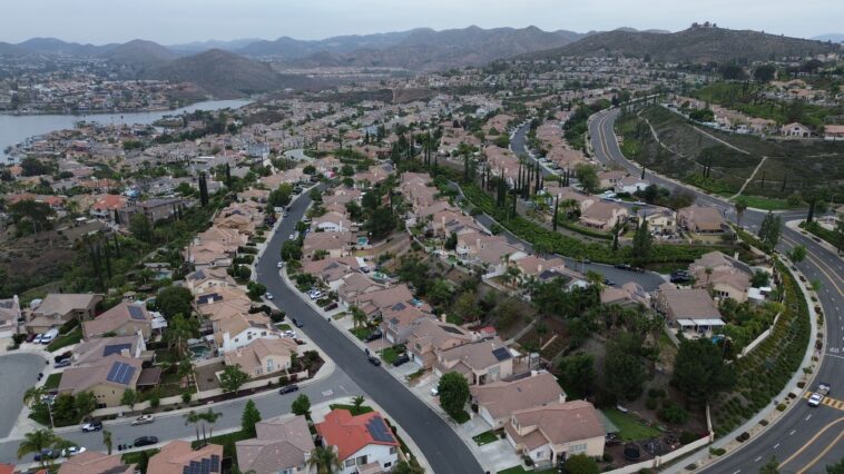 up-and-coming-california-neighborhood-has-homes-up-for-auction-for-as-low-as-$100