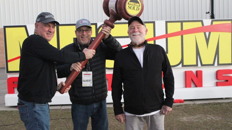 florida-madman-stalked-tourists-near-disney-before-allegedly-killing-them-in-random-attack:-family