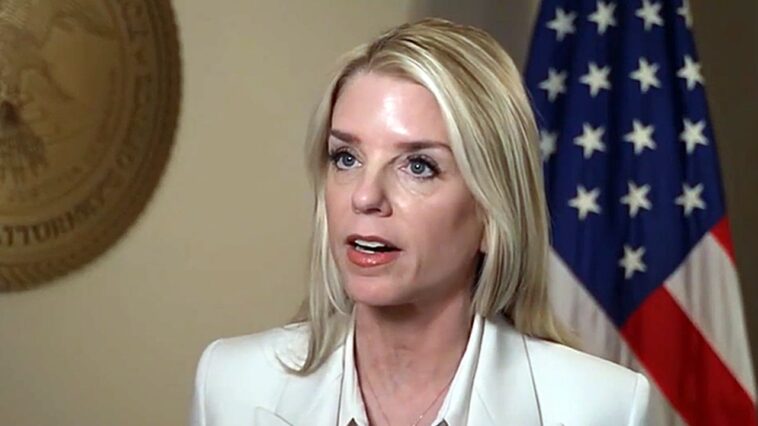 bondi-vows-accountability-after-church-attack,-says-minnesota-‘a-mess-right-now’