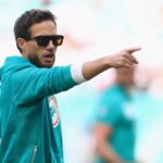 mike-mcdaniel-landing-chargers-offensive-coordinator-job-in-stunner