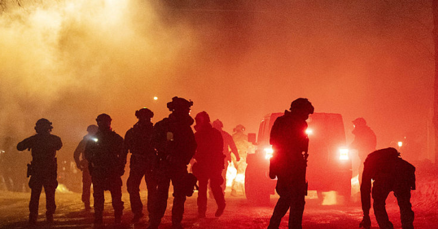 jonathan-turley:-minnesota-democrats-invite-federal-intervention-in-state-by-refusing-to-enforce-law-and-order