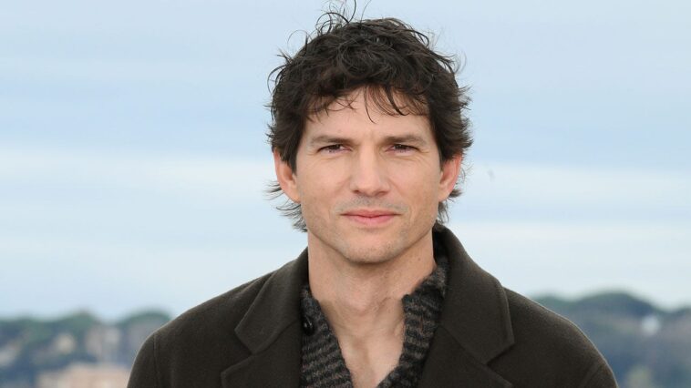 ashton-kutcher-sets-record-straight-on-rumors-he-and-wife-mila-kunis-don’t-shower