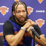 knicks’-jalen-brunson-laughs-off-‘embarrassing’-ankle-injury