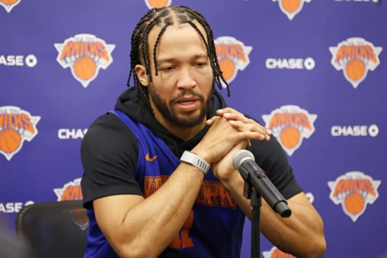 knicks’-jalen-brunson-laughs-off-‘embarrassing’-ankle-injury