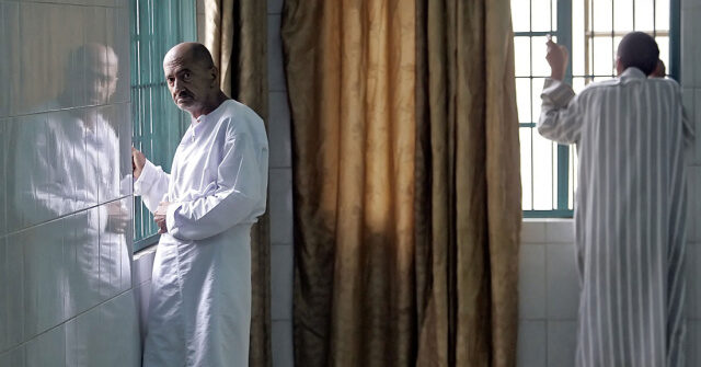 trump-says-he-signed-executive-order-to-bring-back-mental-institutions:-‘got-to-get-the-people-off-the-streets’