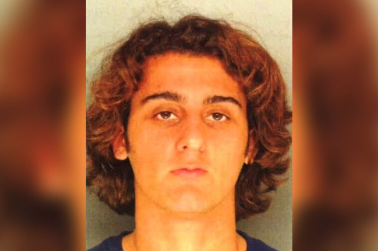 college-rapist-makes-mad-dash-for-freedom-after-conviction—-the-bungling-attempt-was-caught-on-camera