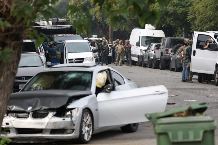 federal-agent-injured-after-gunshots-ring-out-in-chase-of-illegal-immigrant-wanted-for-human-trafficking,-officials-say