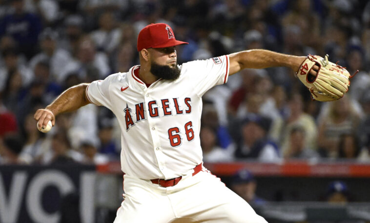 mets-sign-luis-garcia-to-bolster-bullpen
