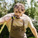 blind-taste-test-finds-9-out-of-10-men-prefer-taste-of-water-from-garden-hose