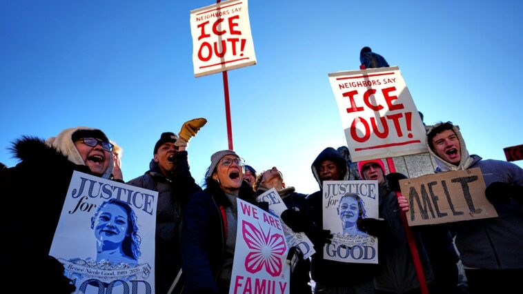 minnesota-socialists-tell-workers-to-fake-sick-leave-for-anti-ice-protests
