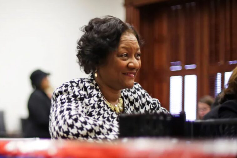 ex-georgia-lawmaker-karen-bennett-admits-to-lying-to-collect-pandemic-unemployment-—-weeks-after-resigning