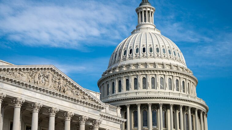 poll-shows-which-party-has-the-edge-ahead-of-midterm-elections-for-congress