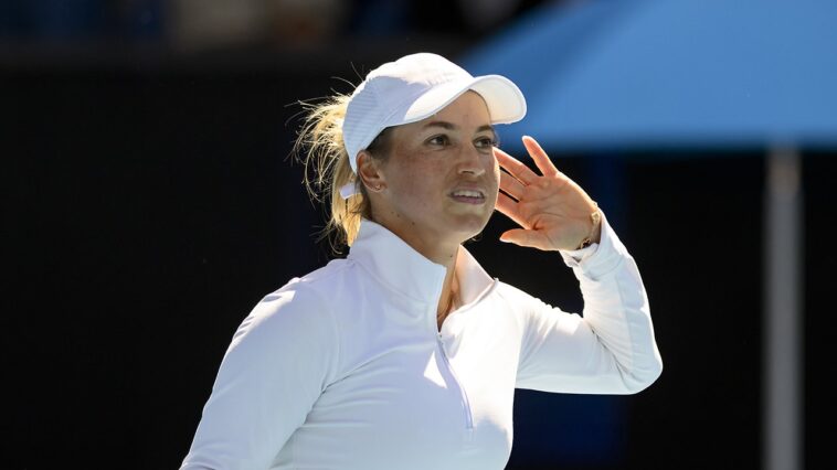 tennis-star-mocks-jeering-crowd-with-provocative-dance-after-australian-open-victory