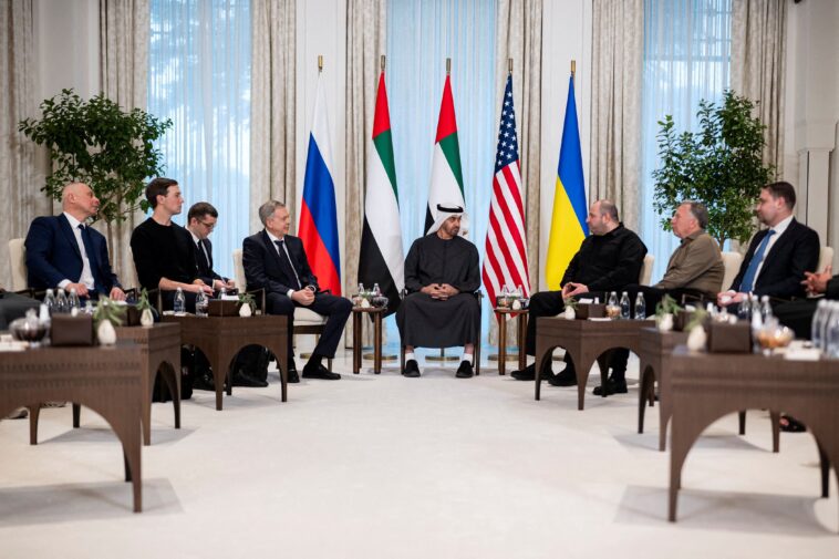 us,-ukraine-and-russia-hold-first-ever-trilateral-talks-on-ending-putin’s-war