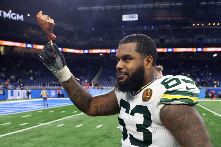 green-bay-packers-player-rasheed-walker-arrested-on-gun-charge-at-nyc’s-laguardia-airport:-sources