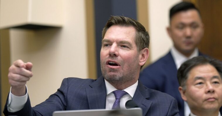 swalwell-vows-to-strip-ice-agents-of-their-driver’s-licenses-as-his-state-hands-big-rig-keys-to-illiterate-illegals