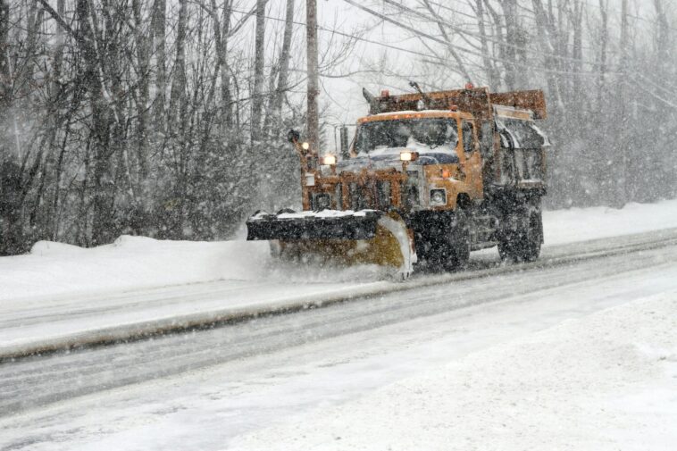 winter-storm-fern:-thousands-of-flights-canceled,-millions-under-alert