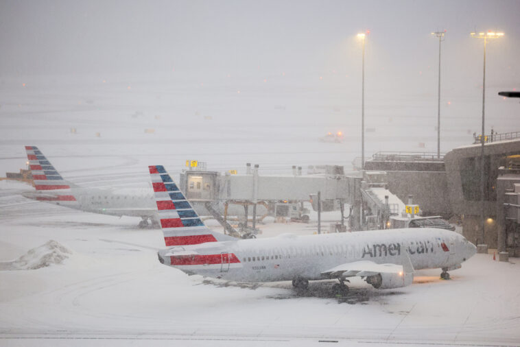 more-than-11,000-flights-cancelled-as-winter-storm-fern-rages-on