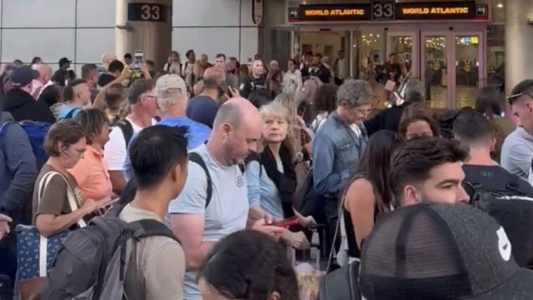 developing:-miami-airport-evacuated-as-bomb-squad-called-in-for-suspicious-package-(video)