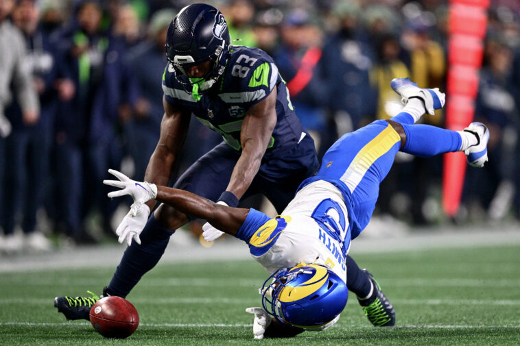 xavier-smith-brutally-muffs-rams-punt-return-as-seahawks-score-off-blunder