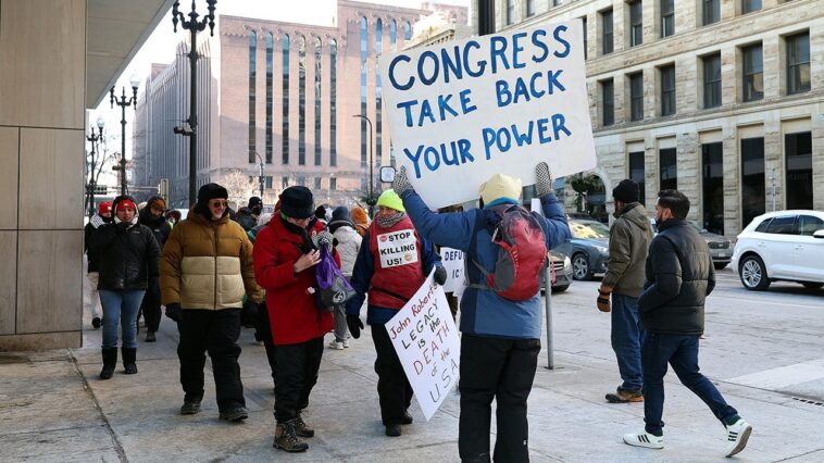anti-ice-protests-take-place-as-t’wolves-warriors-nba-game-takes-place