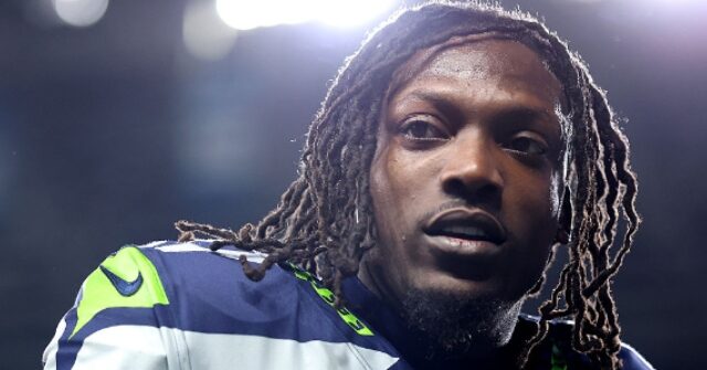 watch:-riq-woolen-taunting-penalty-nearly-costs-seahawks-chance-at-super-bowl