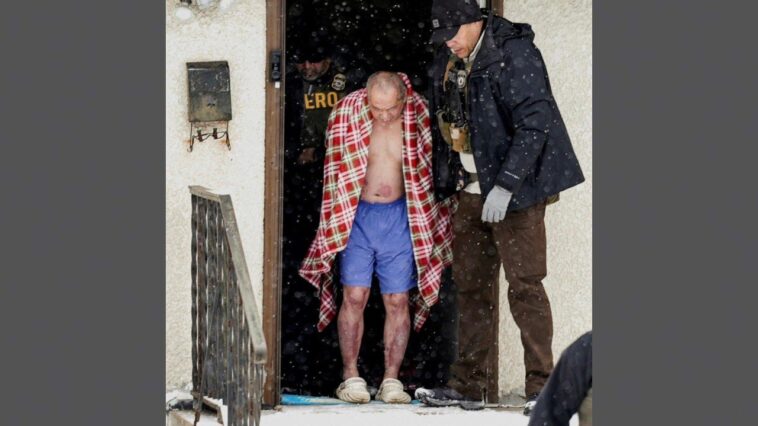 media-claim:-“ice-drags-citizen-in-the-snow-in-his-underwear,”-but-there-is-more-to-the-story