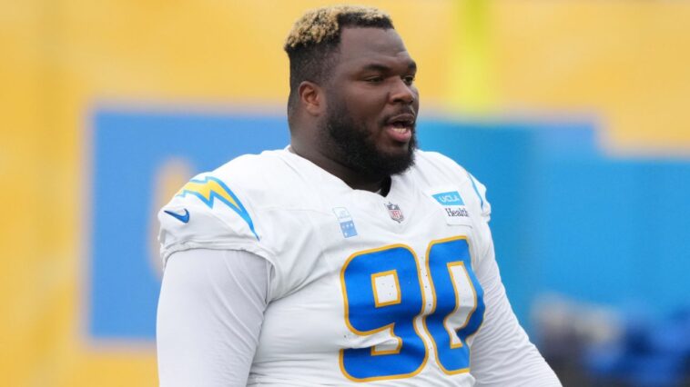source:-chargers,-tart-reach-3-year-extension