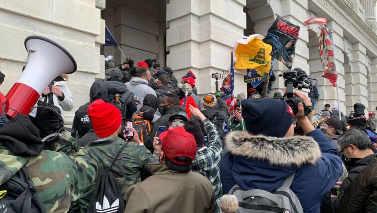 j6ers-wishing-they-had-thought-of-branding-themselves-‘legal-observers’