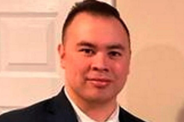 sicko-long-island-cop-caught-in-fbi-sting-pressuring-dad-to-rape-daughter,-10,-while-he-watched-live:-feds