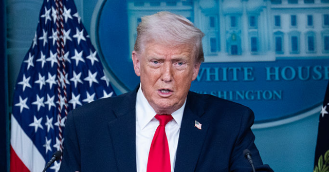 trump-talks-cooperation-with-tim-walz-in-minnesota-while-ice-operations-and-fraud-investigations-continue