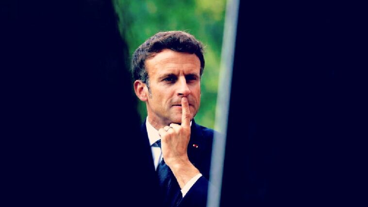 failing-french-president-macron-wants-to-ban-under-15-kids-from-social-media-–-and-he-wants-it-done-fast-(video)