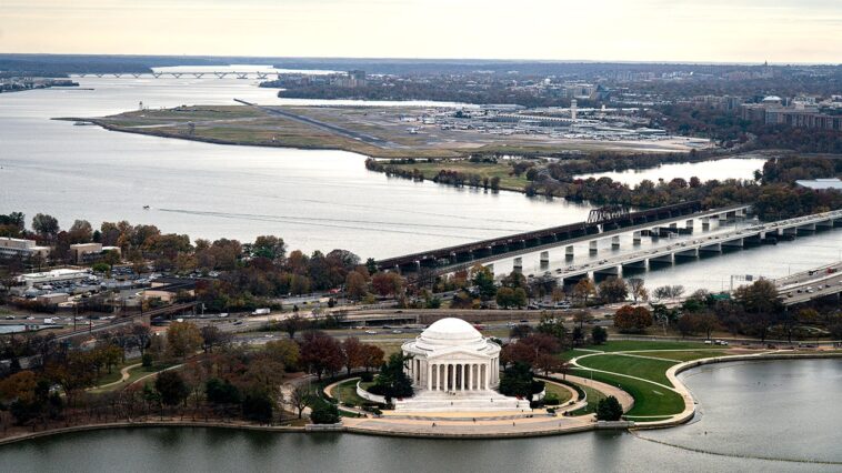 sewage-spill-sends-e-coli-surging-in-the-potomac-river-near-dc