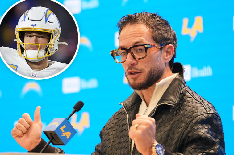 new-chargers-oc-mike-mcdaniel-reveals-unique-plan-for-justin-herbert