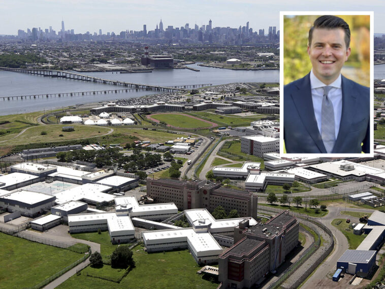 federal-judge-picks-ex-cia-officer-to-take-charge-of-nyc’s-troubled-rikers-island