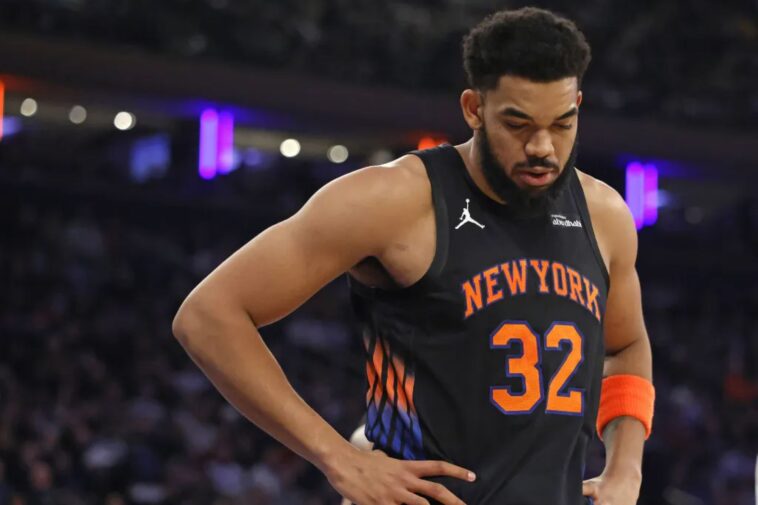 karl-anthony-towns-benched-again-down-stretch-in-knicks’-win:-‘he-saw-what-he-saw’