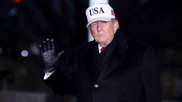 trump-warns-minneapolis-mayor-he’s-‘playing-with-fire’-after-immigration-enforcement-conversation