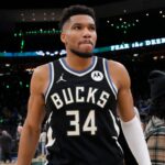 sources:-giannis-preps-for-bucks-exit-amid-offers