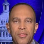 hakeem-jeffries:-trump’s-‘lies’-fan-the-flames-of-violence-like-omar-incident
