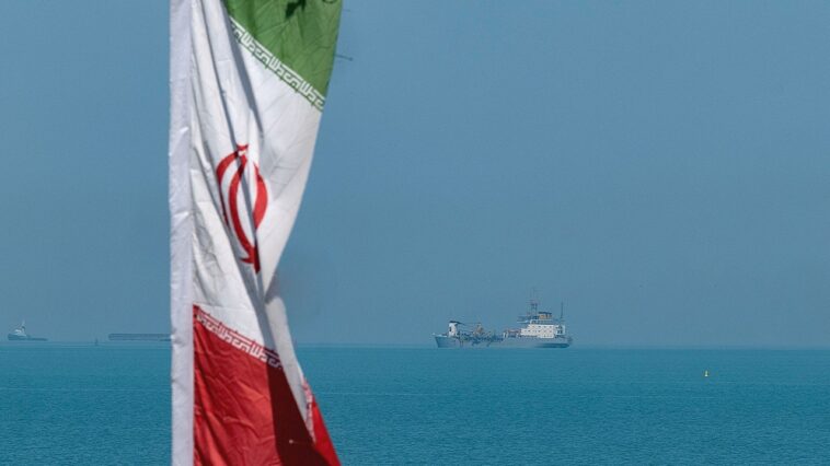 gulf-shipping-operations-grind-to-halt-near-iran;-us-quietly-prepares-for-possible-strike:-‘heightened-risk’