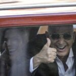 prime-pink-slips:-amazon-to-cut-16,000-corporate-jobs