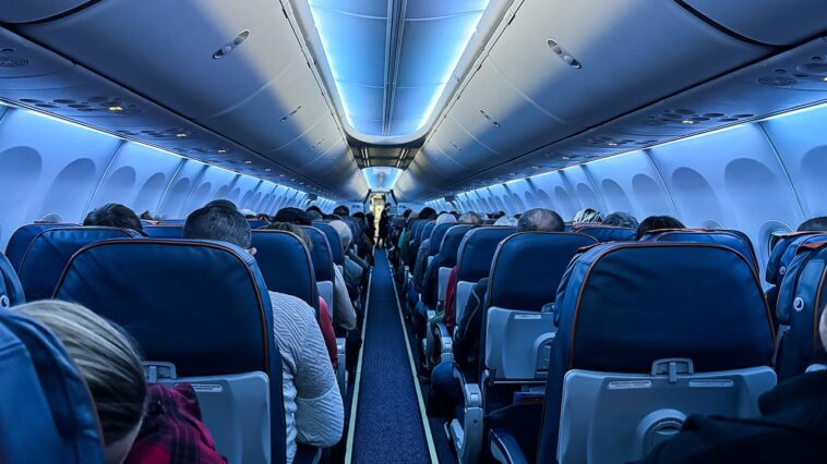the-most-turbulent-flight-routes-in-the-us-for-airline-passengers-may-surprise-you