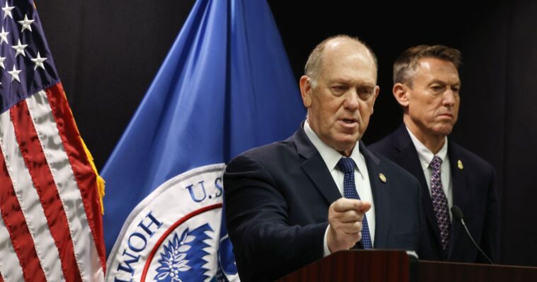 tom-homan-makes-it-clear-he’s-all-business-in-minneapolis:-‘i-didn’t-come-…-for-photo-ops-and-headlines’