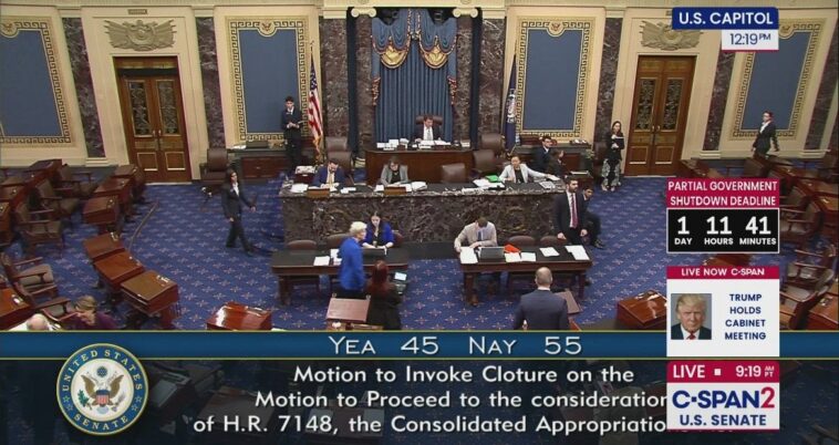 breaking:-senate-blocks-measure-to-advance-government-funding-package;-seven-republicans-join-the-dems