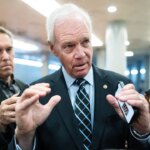 senate-gop-holdouts-refuse-to-budge-as-shutdown-talks-continue